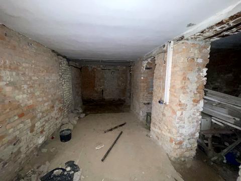 комерційна за адресою Прорізна вул., 9