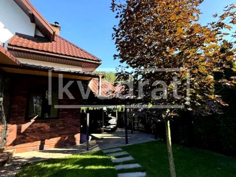 будинок за адресою Центральна вул.