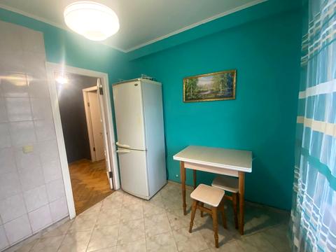 квартира за адресою Братиславська вул., 42-А