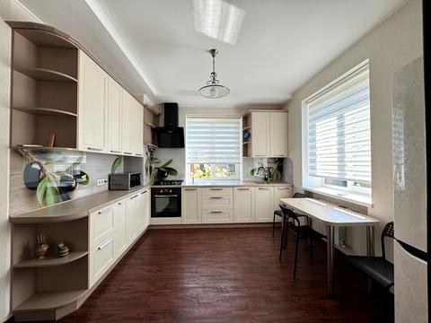 дом по адресу Новокиевская ул.