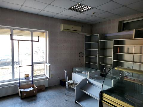комерційна за адресою Національного Відродження, 15
