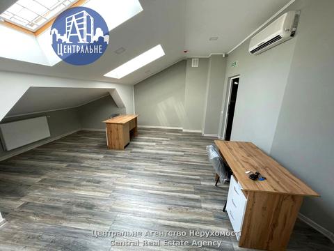 комерційна за адресою Івана Франка вул., 11