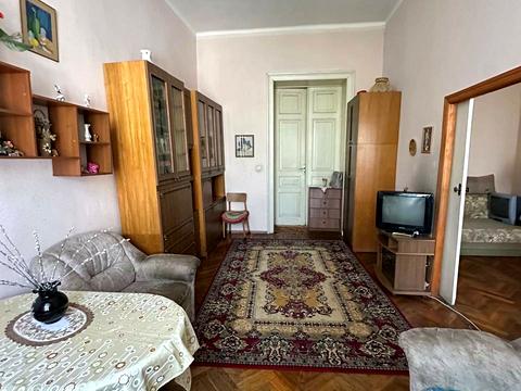 квартира за адресою Базарна, 45