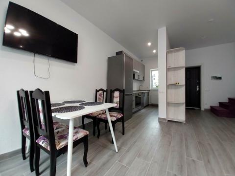 будинок за адресою с. Зазим'я, Підлісна вул., 17а