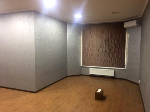комерційна за адресою Дегтярна вул., 7