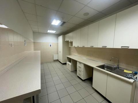 комерційна за адресою Богдана Хмельницького вул., 52