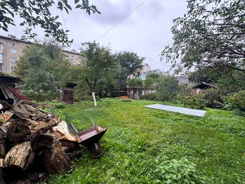ділянка за адресою Короля Данила вул., 38