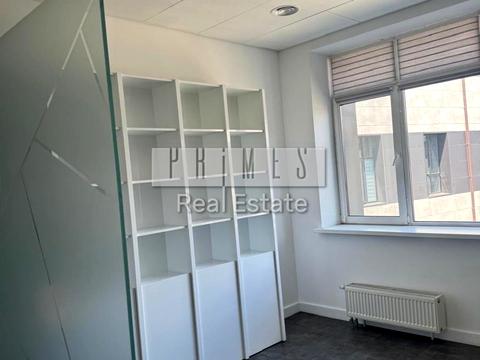 комерційна за адресою Михайла Максимовича вул. (Онуфрія Трутенка), 8