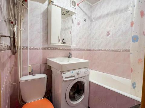 квартира за адресою Салютна вул., 11
