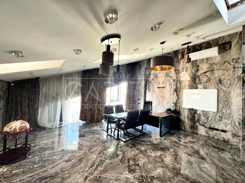 комерційна за адресою вул. Василя Липківського, 16