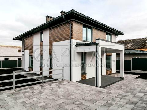 будинок за адресою Набережна вул.