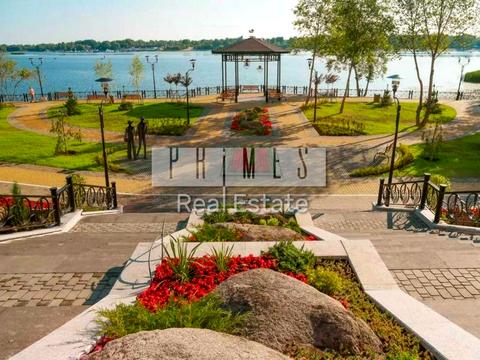 комерційна за адресою Володимира Івасюка просп. (Героїв Сталінграду), 2-Д