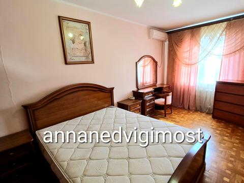 квартира за адресою Академіка Корольова вул., 26а