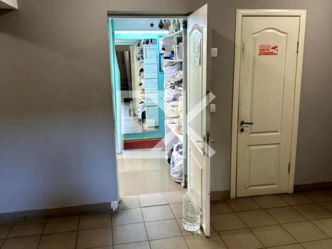 комерційна за адресою Русанівський бульв., 1