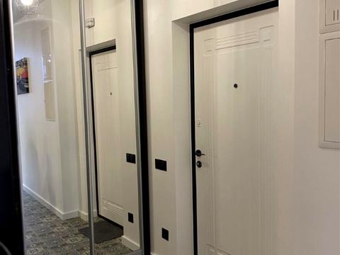 квартира по адресу Академика Амосова ул., 12