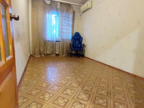 квартира за адресою Зодчих вул., 30