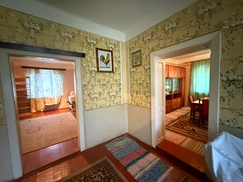 будинок за адресою Центральна, 100