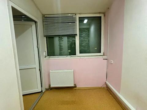 комерційна за адресою Ніла Армстронга вул. (Казакова), 4-А