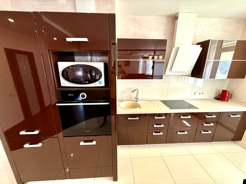 квартира за адресою Дніпровська набережна вул., 26-Б