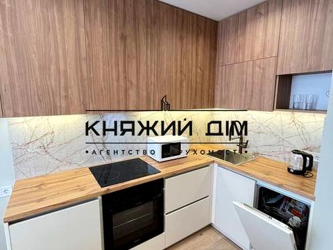 квартира за адресою Дніпровська набережна вул., 17-К