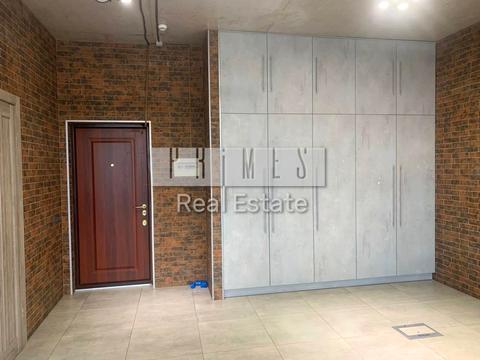 комерційна за адресою Кловський узвіз, 7a