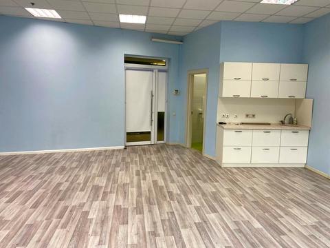 комерційна за адресою Голосіївський просп. (40-річчя Жовтня), 58