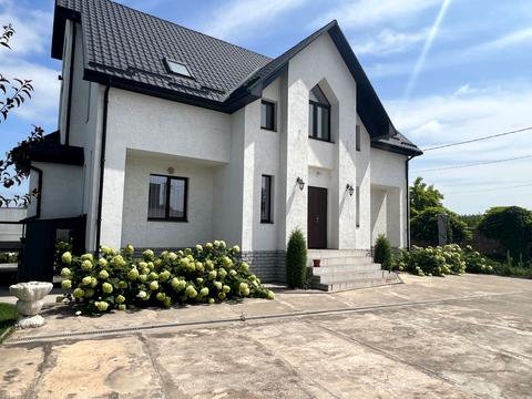 будинок за адресою Карнавальна вул., 57