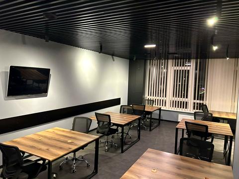 комерційна за адресою Жилянська вул., 68