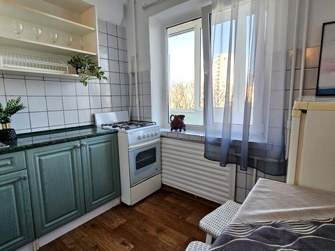 квартира за адресою Академіка Булаховського вул., 34