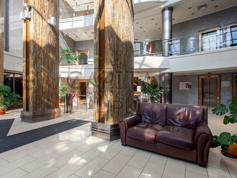 комерційна за адресою Дмитрівська вул., 92