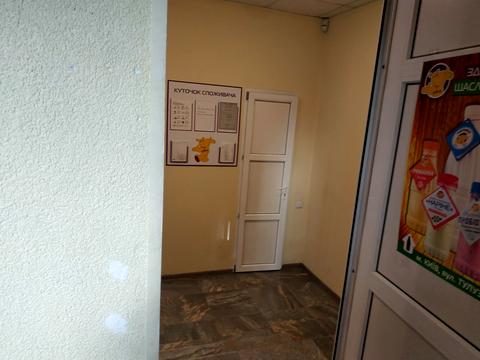комерційна за адресою Боголюбова вул., 14