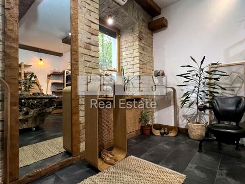 комерційна за адресою Обсерваторна вул., 8