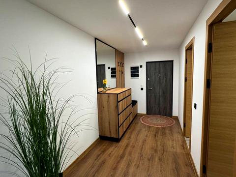 квартира за адресою Степана Бандери вул., 77-Б