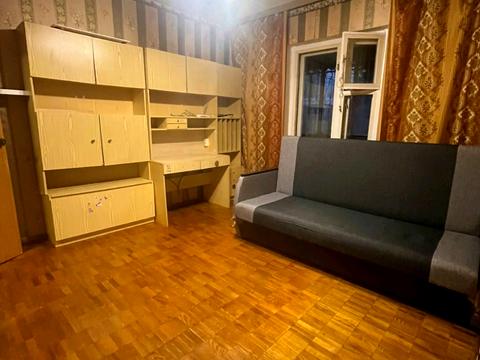 квартира за адресою Ревуцького вул., 18