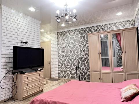 квартира по адресу Салютная ул., 8