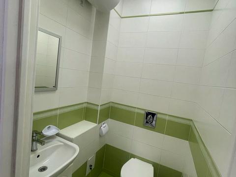 комерційна за адресою Петра Григоренка просп., 22/20