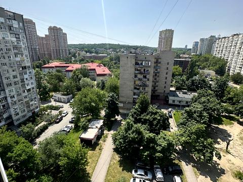 квартира за адресою Голосіївський просп. (40-річчя Жовтня), 15-А