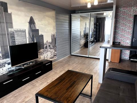 квартира по адресу Менахем-Мендл Шнеерсона ул. (Мініна), 1