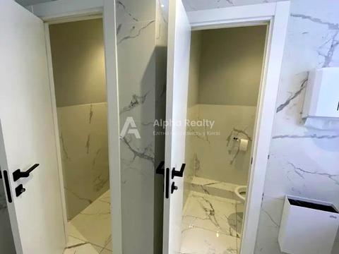 комерційна за адресою Антоновича вул. (Горького), 74
