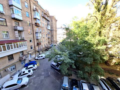 квартира за адресою Київ, Прорізна вул., 10