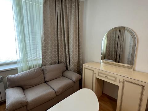 квартира за адресою Анни Ахматової вул., 35-А