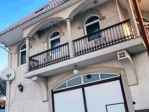 дом по адресу Червоногірська
