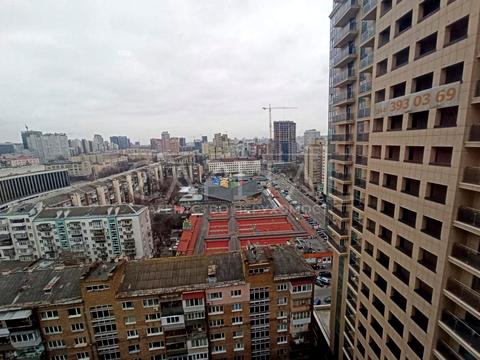 комерційна за адресою Антоновича вул. (Горького), 103-А