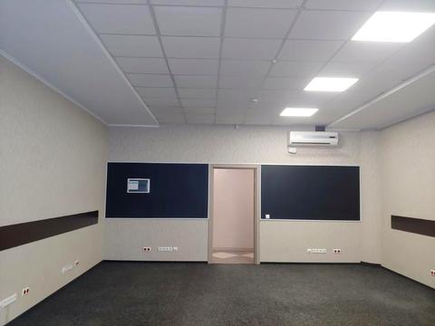 комерційна за адресою Кловський узвіз, 7