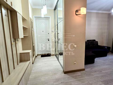 квартира за адресою Київ, Білоруська вул., 1