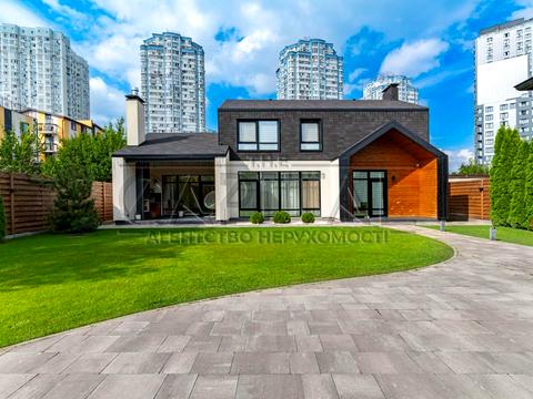 будинок за адресою Садова