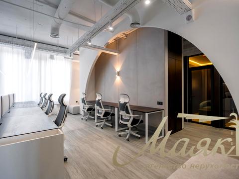 комерційна за адресою Бульварно-Кудрявська вул. (Воровського), 15А