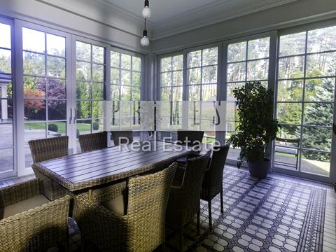 будинок за адресою Соснова вул.