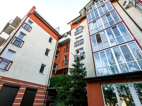 квартира за адресою Грушевського, 64