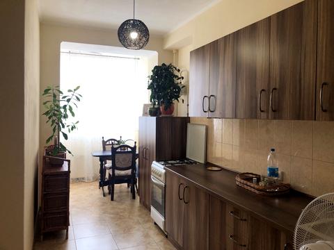 квартира по адресу Грушевского, 3